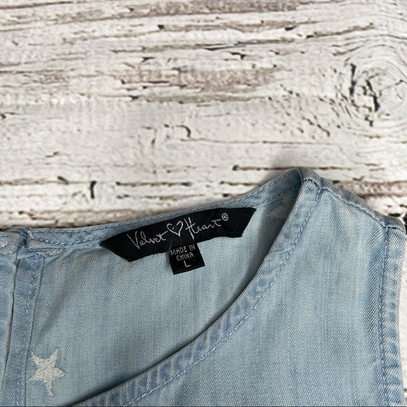 Velvet Heart Chambray Star Embroidered Peplum Top - Picture 2 of 7